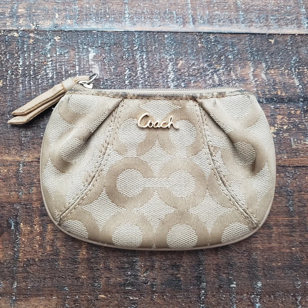 Coach Signature C Vintage Card/ Coin Case Keychain Canvas Wallet Color Tan